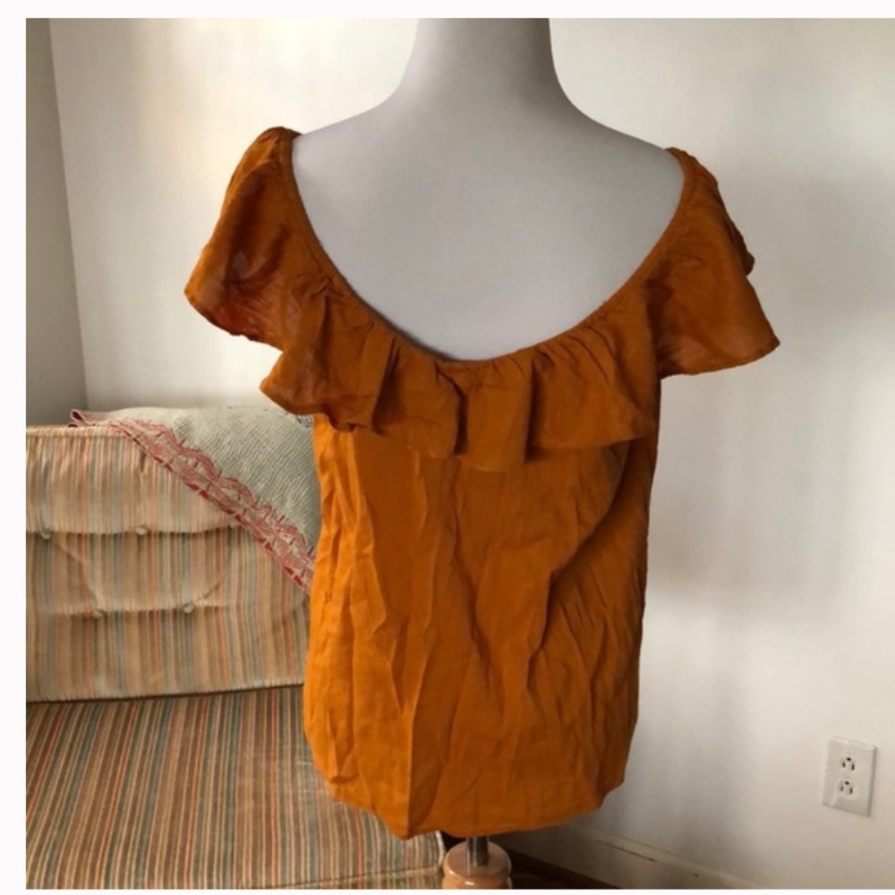 Old Navy Ruffle Sleeve Top - Picture 3 of 3